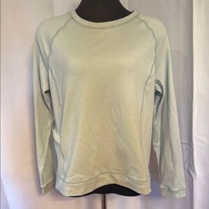 Outdoor Supply Company Ltd. Light Blue Striped Long Sleeve Athletic Top